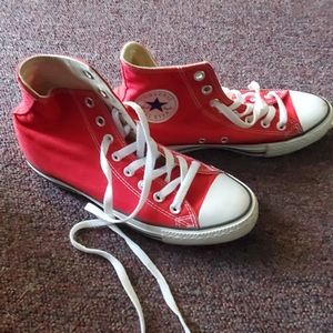 High top chunk Taylors